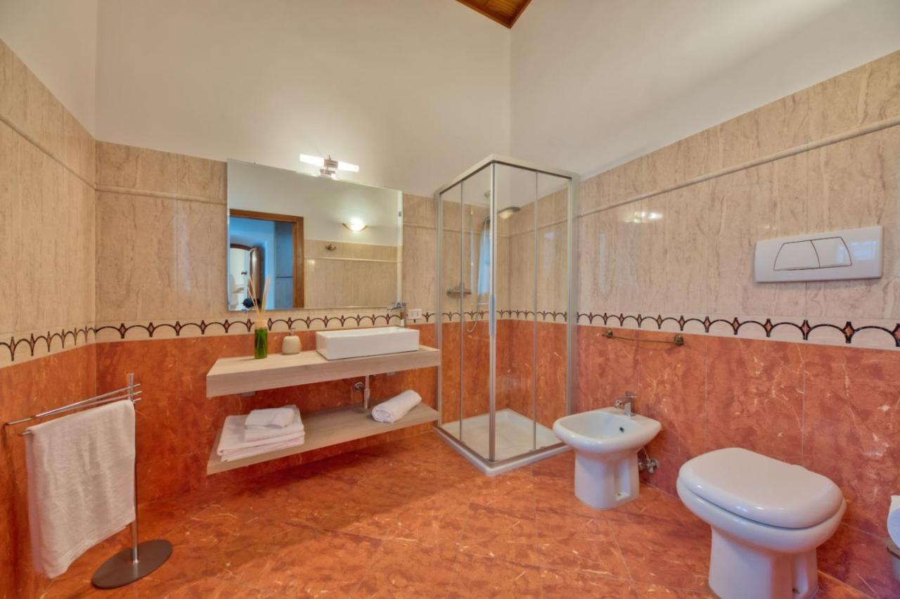 Corte Anibaldi Apartment Лече Екстериор снимка